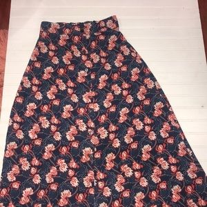 Nine bird floral skirt